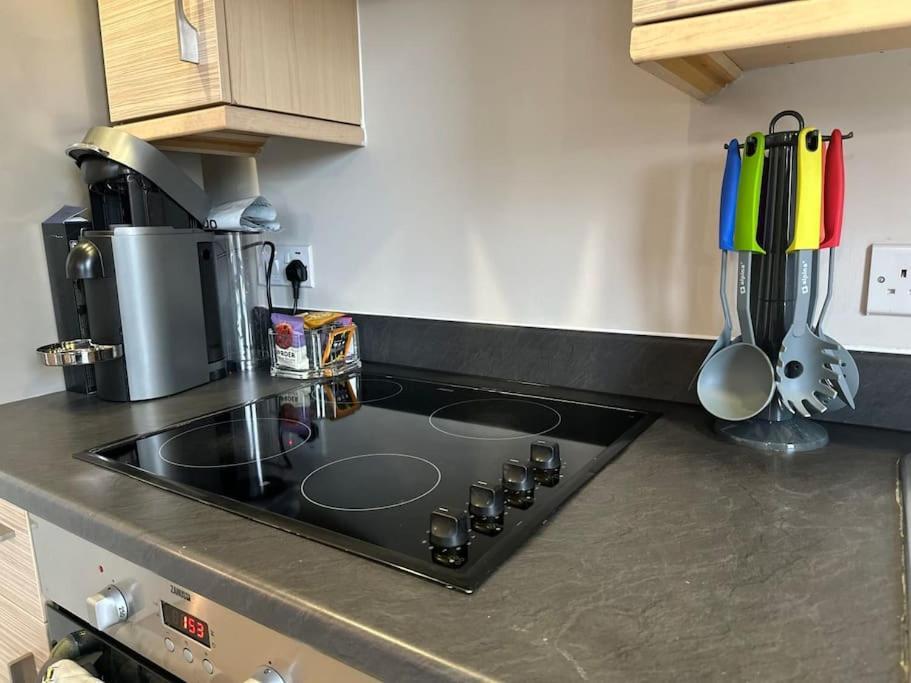 Cute Apartment Next To Colindale Station 에지웨어 외부 사진