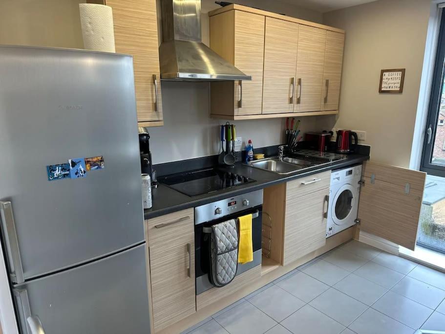 Cute Apartment Next To Colindale Station 에지웨어 외부 사진